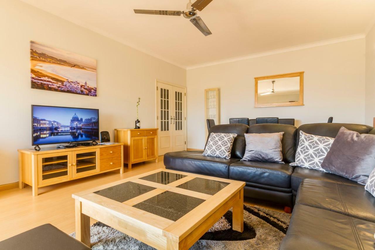 The Hoffy Beach Apartment 라고스 외부 사진